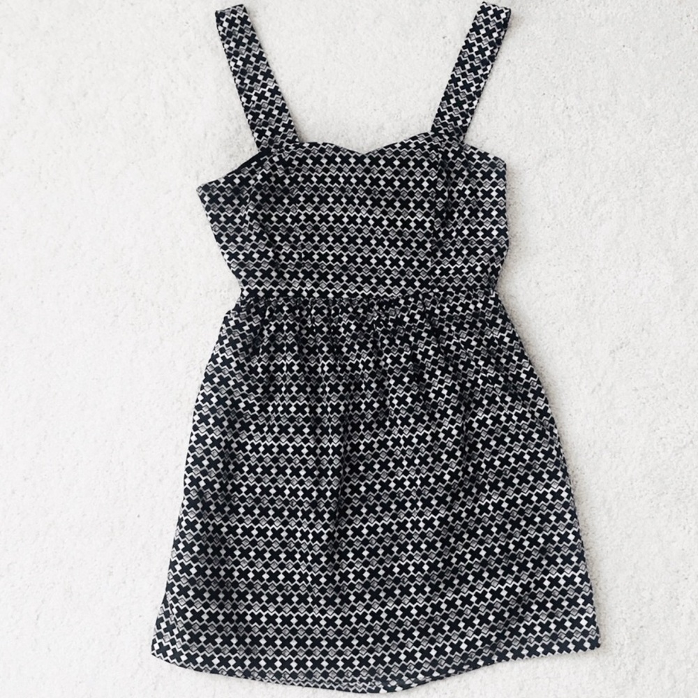 Forever 21 Cross Print Dress - Picture 2 of 6